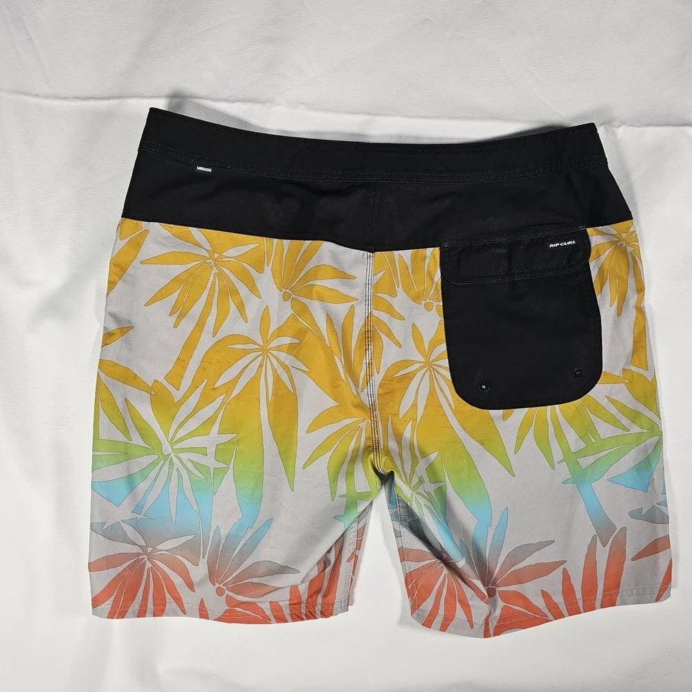 Rip Curl Mirage Board Shorts Mens 38 Tropical Floral Ultimate Stretch Surf Swim